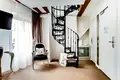 6 room house 220 m² Paris, France