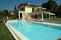 Villa de 4 habitaciones 1 000 m² Garda, Italia