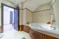 Квартира 3 спальни 177 м² Бечичи, Черногория