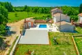 6 bedroom villa 220 m² Visnjan, Croatia