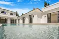 6-Schlafzimmer-Villa 449 m² Marbella, Spanien