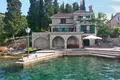 4-Schlafzimmer-Villa 350 m² Lustica, Montenegro