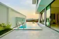 Villa de tres dormitorios 225 m² Karon, Tailandia