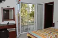 Hotel 1 600 m² in Nea Mesagkala, Greece