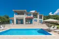 6 bedroom villa 355 m², All countries