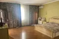 Uy 6 xonalar 250 m² Toshkentda, O‘zbekiston