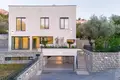 3 bedroom villa 240 m² Kamenovo, Montenegro