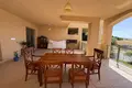 Mieszkanie 3 pokoi 179 m² Estepona, Hiszpania