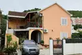 Casa 9 habitaciones 238 m² Budva, Montenegro