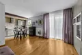 Commercial property 53 m² in Warsaw, Poland