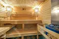 Дом с камином, баней и бассейном в Минске
