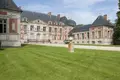 Castle 35 rooms 1 700 m² Orly, France