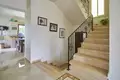 Villa de 4 dormitorios 240 m² Girne Kyrenia District, Chipre del Norte