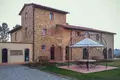Nieruchomości komercyjne 900 m² Volterra, Włochy