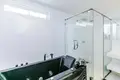Mieszkanie 2 pokoi 111 m² Karon, Tajlandia