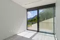 Villa de 4 dormitorios 373 m² Dobrota, Montenegro