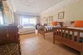 4-Schlafzimmer-Villa 550 m² lAlfas del Pi, Spanien
