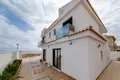 4 bedroom Villa 210 m² Torrevieja, Spain