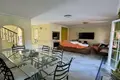 Stadthaus 4 Schlafzimmer 190 m² Marbella, Spanien