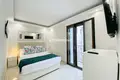 Mieszkanie 2 pokoi 87 m² Marbella, Hiszpania