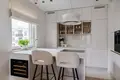 Mieszkanie 3 pokoi 95 m² Warszawa, Polska