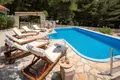 Villa de tres dormitorios 115 m² Bol, Croacia