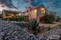Haus 4 Schlafzimmer 350 m² Gespanschaft Split-Dalmatien, Kroatien