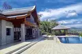 villa de 5 chambres 1 600 m² Phuket, Thaïlande