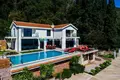 4 bedroom Villa 390 m² Đenovići, Montenegro