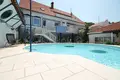 House 14 rooms 1 036 m² Dugi Rat, Croatia