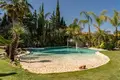 Villa 8 Schlafzimmer 545 m² Marbella, Spanien