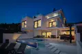 4 bedroom Villa 220 m², All countries