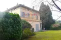 6-Zimmer-Villa 960 m² Lomazzo, Italien
