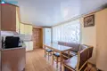 Dom 195 m² Sakuteliai, Litwa