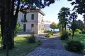 Villa de 5 habitaciones 400 m² Lago Maggiore, Italia