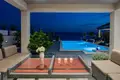 9 bedroom house 700 m² Grad Omis, Croatia