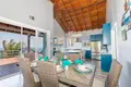 Дом 3 спальни 1 734 м² West Bay, Гондурас