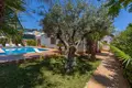 Villa de 4 dormitorios 168 m² Orihuela, Španjolska