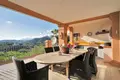 Mieszkanie 2 pokoi 169 m² Benahavis, Hiszpania