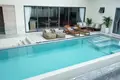 Complexe résidentiel New complex of villas with swimming pools and gardens, Maenam area, Samui, Thailand
