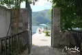 Villa de tres dormitorios 100 m² Dobrota, Montenegro