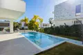 Villa de 4 dormitorios 499 m² Estepona, España