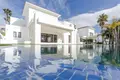 Villa 8 bedrooms  San Roque, Spain