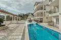 2 bedroom apartment 90 m² Đenovići, Montenegro