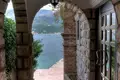 House 360 m² Montenegro, Montenegro