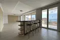 3 bedroom apartment 200 m² Mahmutlar, Turkey