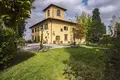 Villa 40 Zimmer 1 480 m² Florenz, Italien