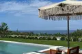 4 bedroom house 305 m² Gumusluk, Turkey