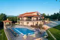 5 bedroom villa 350 m² Rabac, Croatia