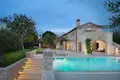 Villa de 4 dormitorios 309 m² Grad Opatija, Croacia